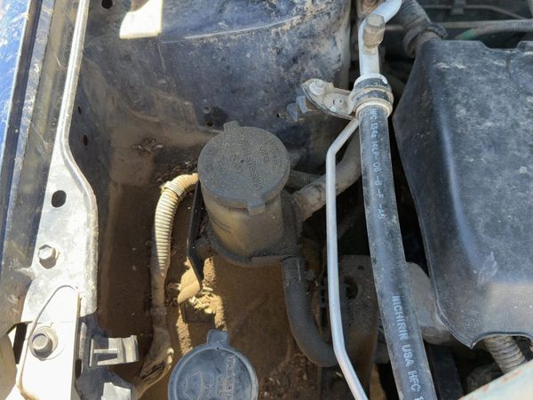 2003-2008 Toyota Matrix Xr Power Steering Fluid Remote Reservoir Tank Oem 1.8L — photo 4
