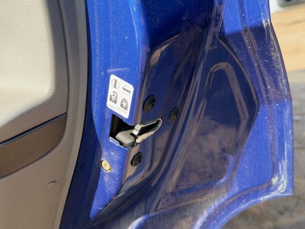 06-11 Hhr Passenger Right Rear Door Latch With Rods/Cables Oem Back 4Dr Ls Lt — photo 3