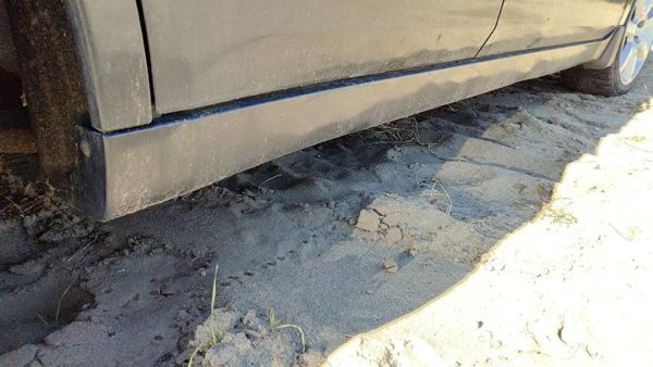 07-12 Altima Passenger Right Lower Rocker Panel Moulding Side Skirt 4 Door — photo 2