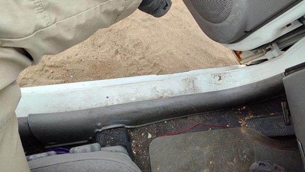 2001-2005 Kia Rio Driver Left Lower Kick Trim Panel Oem Gray — photo 3