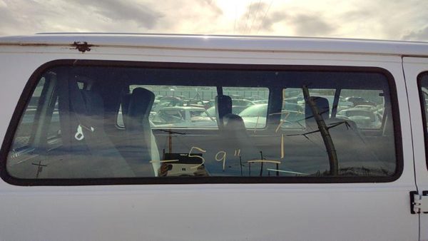 1971-1996 Gmc Van 3500 Passenger Right Rear Quarter Glass Back Side Window Oem — photo 1