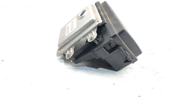 2006 Dodge Durango Multifunction Control Module Computer With Fuse Box 4X4 Oem — photo 4