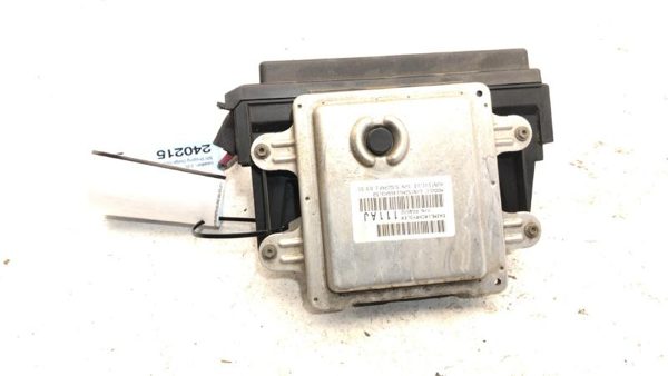 2006 Dodge Durango Multifunction Control Module Computer With Fuse Box 4X4 Oem — photo 1