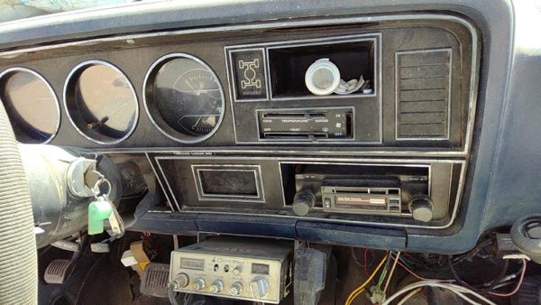 1984-1986 Dodge Ram W150 Trim Bezel Around Speedometer Oem Dash Surround Panel — photo 2