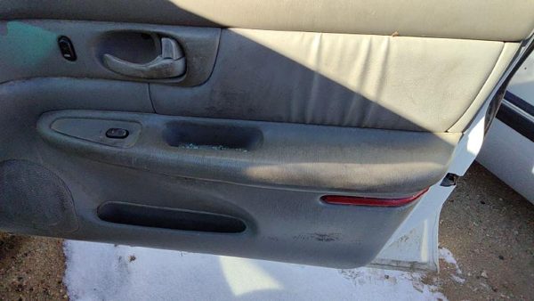 97-99 Buick Century Passenger Right Front Door Trim Panel With Switches Gray 14B — photo 7