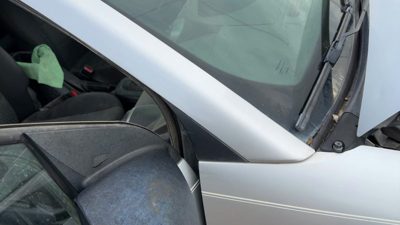 2003-2007 Saturn Ion Passenger Right Front Moulding On A Pillar Oem Silver 13U