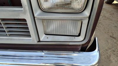 83-88 Gmc Sierra C3500 Driver Left Front Turn Signal Light Lamp Fender Mounted