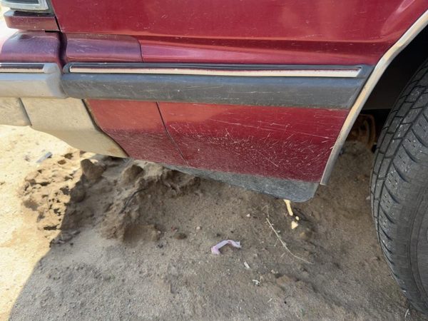 1986-1988 Olds 88 Driver Left Moulding From Fender Oem Trim Strip — photo 2