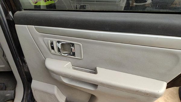 07-09 Grand Vitara Xl-7 Passenger Rear Door Trim Panel With Switches Back Gray — photo 4