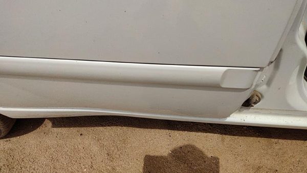 00-07 Focus Station Wagon Passenger Right Rear Moulding From Door Back White Yz — photo 5
