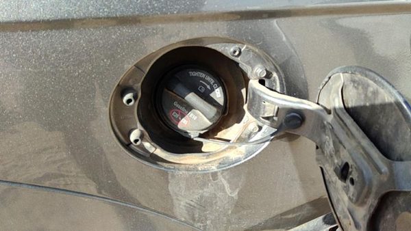 2008-2011 Ford Focus Fuel Filler Neck Assembly With Gas Cap Oem 9S4Z9034B — photo 2