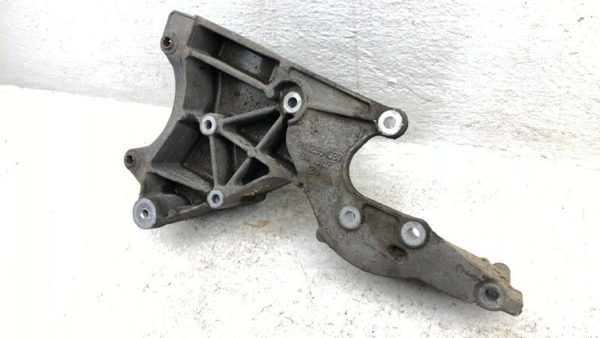 2005 Chevy Silverado 1500 Power Steering Alternator Mount Bracket Oem 12554030 — photo 3