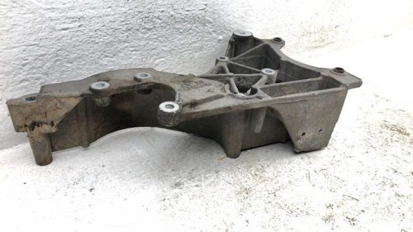 2005 Chevy Silverado 1500 Power Steering Alternator Mount Bracket Oem 12554030 — photo 8