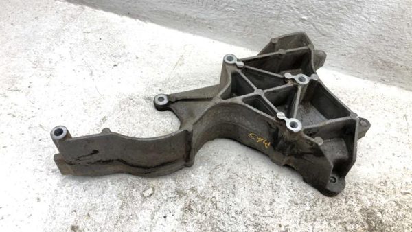2005 Chevy Silverado 1500 Power Steering Alternator Mount Bracket Oem 12554030 — photo 10