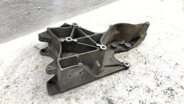 2005 Chevy Silverado 1500 Power Steering Alternator Mount Bracket Oem 12554030 — photo 12
