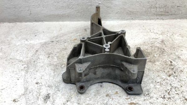 2005 Chevy Silverado 1500 Power Steering Alternator Mount Bracket Oem 12554030 — photo 13
