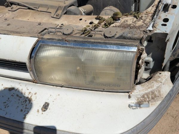 1992-1993 Olds Eighty Eight Driver Left Head Light Oem Front Lamp 16515619 — photo 4