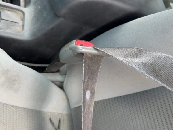 11-12 Sentra Driver Left Front Seat Belt Buckle Receiver Oem Cloth Charcoal X — photo 3