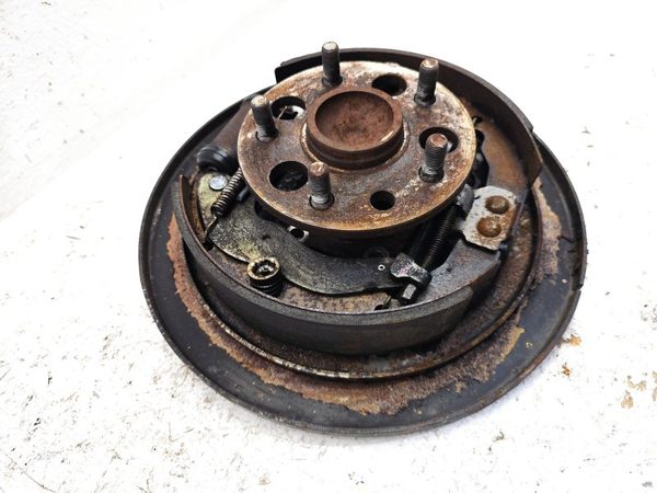 98-03 Toyota Sienna Passenger Right Rear Brake Backing Plate Assembly Oem — photo 3