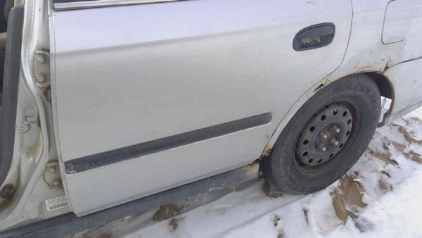 1998 Honda Civic Rear Door LH Silver — photo 4