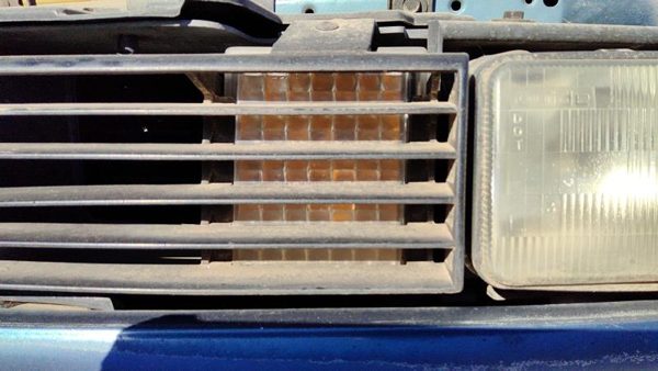 1989 Oldsmobile Cutlass Supreme Fog/mark/park/turn Light/lamp LH — photo 2