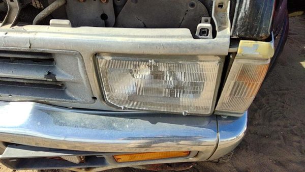 1987-1995 Nissan Pathfinder Driver Left Head Light Oem Front Lamp B606041G00 — photo 2