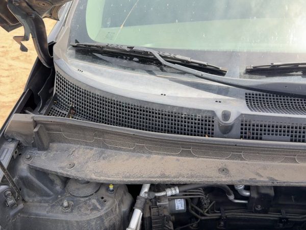 2011-2013 Kia Sportage Windshield Wiper Cowl Vent Trim Panel Oem Cover Black 9P — photo 4
