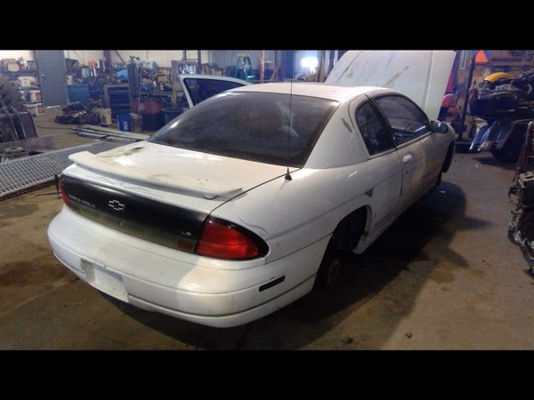 1997 Chevrolet Monte Carlo — vehicle photo 6