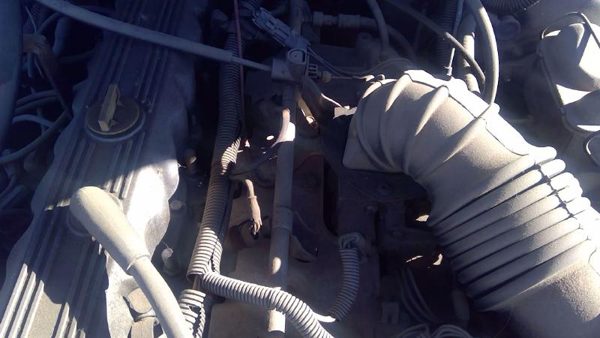 87-90 Jeep Cherokee Intake With Fuel Rail With Injectors Set Loaded Oem 4.0L Xj — photo 4
