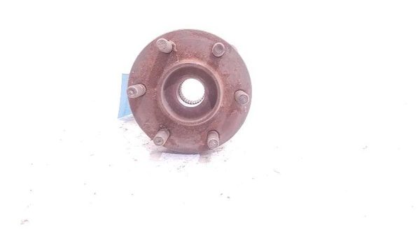 1988-1994 Silverado 1500 Front Wheel Hub Oem 15693437 — photo 2