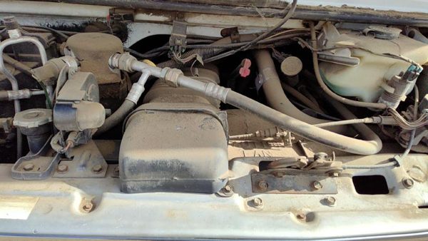 93-95 Gmc Van 3500 Complete Air Intake Cleaner Filter Box Housing With Tube 5.7L — photo 3