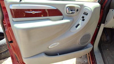 06-07 Town Country Driver Left Front Door Trim Panel With Master Switch Khaki J1