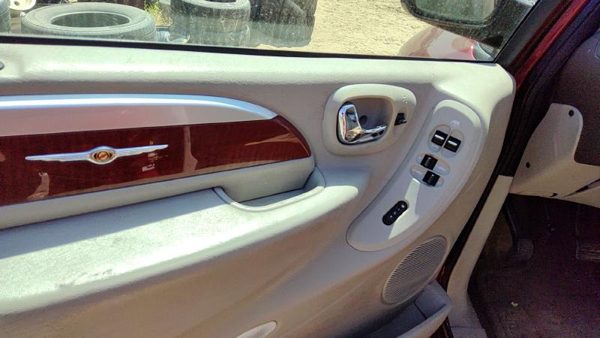 06-07 Town Country Driver Left Front Door Trim Panel With Master Switch Khaki J1 — photo 3