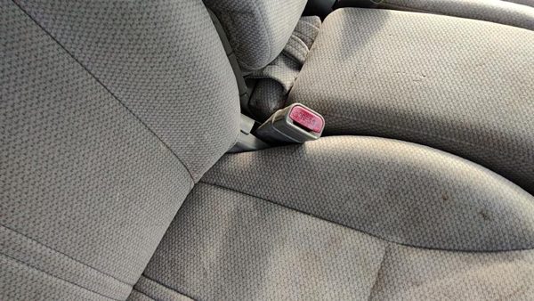 96-99 Ford Taurus Passenger Right Front Seat Belt Buckle Receiver Oem Gray — photo 2