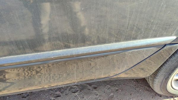 98-04 Intrepid Driver Left Rear Moulding From Door Back Trim Steel Blue Pbq — photo 4