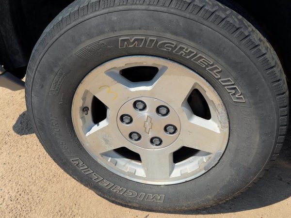 2004-2006 Chevy Suburban 1500 17" Wheel Oem Factory Rim P25 #3 09594489 — photo 1