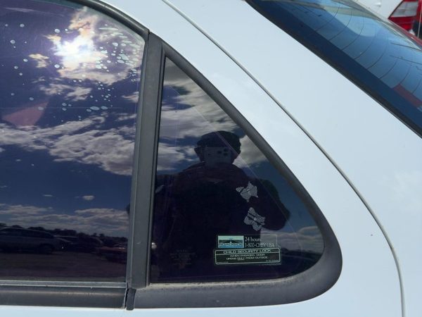 95-05 Chevrolet Cavalier 4 Door Driver Left Rear Vent Window Glass OEM 22659495 — photo 3