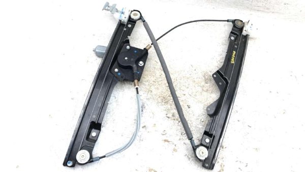 2007-2012 Nissan Sentra Driver Left Front Power Window Regulator With Motor Oem — photo 2