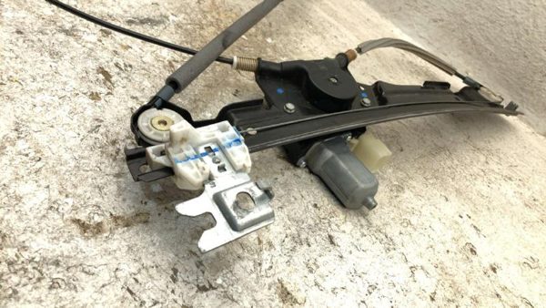 2007-2012 Nissan Sentra Driver Left Front Power Window Regulator With Motor Oem — photo 8