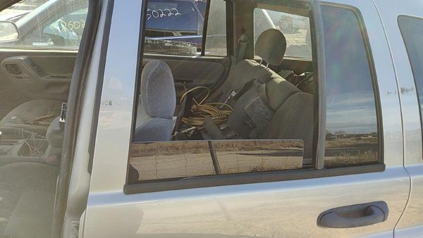 1999-2004 Jeep Grand Cherokee Driver Left Rear Side Window Door Glass Oem Back — photo 3