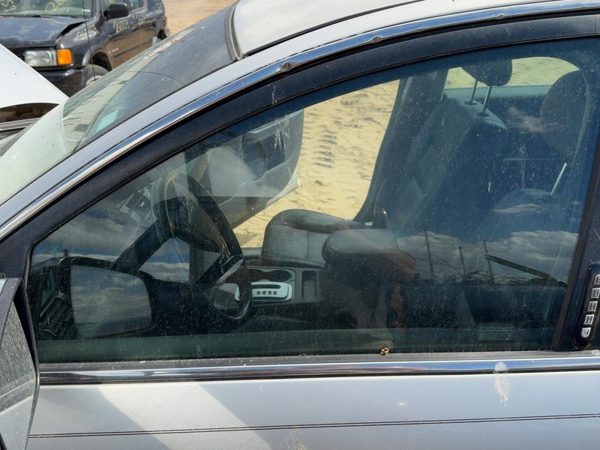 2005-2007 Ford Fivehundred Driver Left Front Side Window Door Glass Oem — photo 1