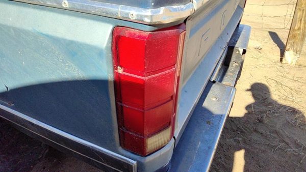1980-1986 Ford F150 Driver Left Tail Light Brake Lamp Oem Rear E4tz13404b — photo 5