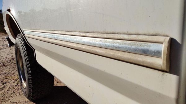 1992-1996 Ford F150 Passenger Right Rear Moulding On Front Box Panel Oem — photo 2