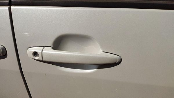 2004-2010 Toyota Sienna Passenger Right Front Outside Door Handle Oem White 071 — photo 3