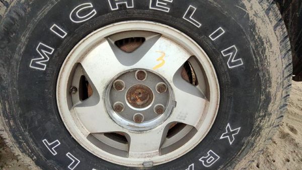 1992-1999 Chevy Suburban 16 Aluminum Wheel Oem Factory Rim 4X4 #3 12360532 — photo 1