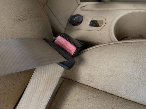 05-10 Beetle Convertible Passenger Right Front Seat Belt Buckle Receiver Oem Tan — photo 5