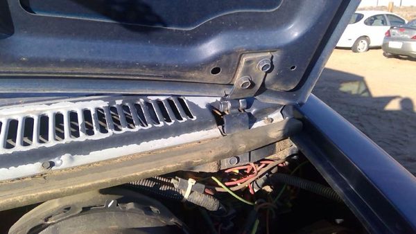 1971-1995 Chevy G20 Van Driver Left Hood Hinge Assembly Oem Blue 03962449 — photo 4