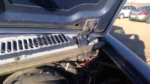 1971-1995 Chevy G20 Van Driver Left Hood Hinge Assembly Oem Blue 03962449 — photo 2