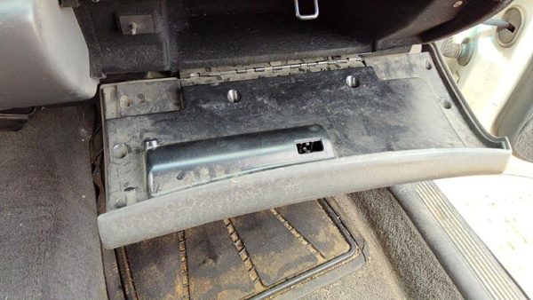 00-05 Buick Lesabre Glove Box Assembly Complete Door With Latch Oem Graphite 933 — photo 5
