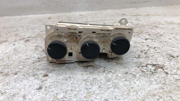 2002-2005 Honda Civic Temperature Control Module In Dash Heater Ac Head Unit Oem — photo 1